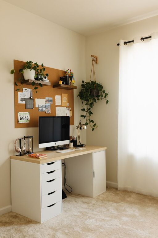 Create a Relaxing Home Office: Tips for a Calm and Productive Space